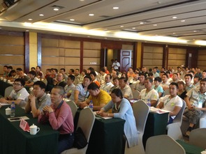 變頻空氣能合作商技術(shù)交流大會在石家莊圓滿舉行，共繪行業(yè)發(fā)展新藍(lán)圖